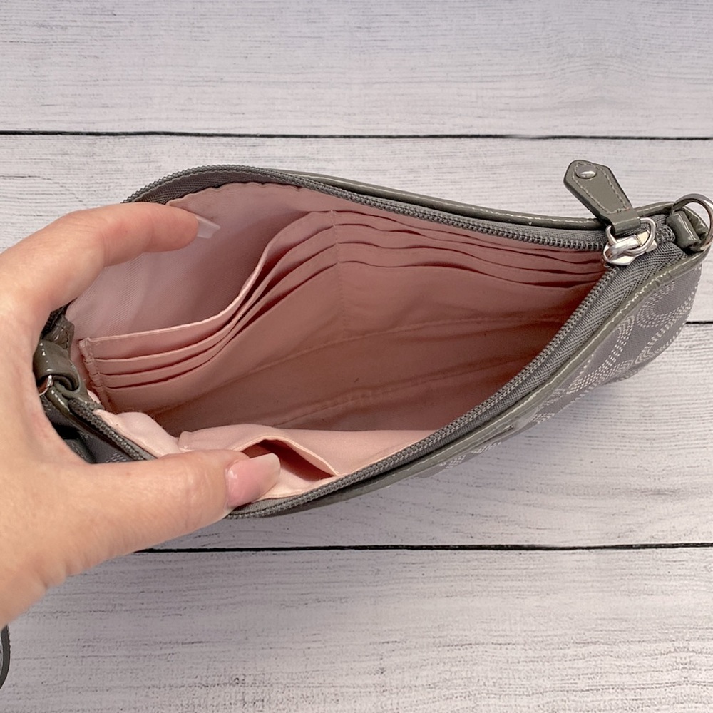 Authentic Coach Wristlet! - Picture 6 of 9